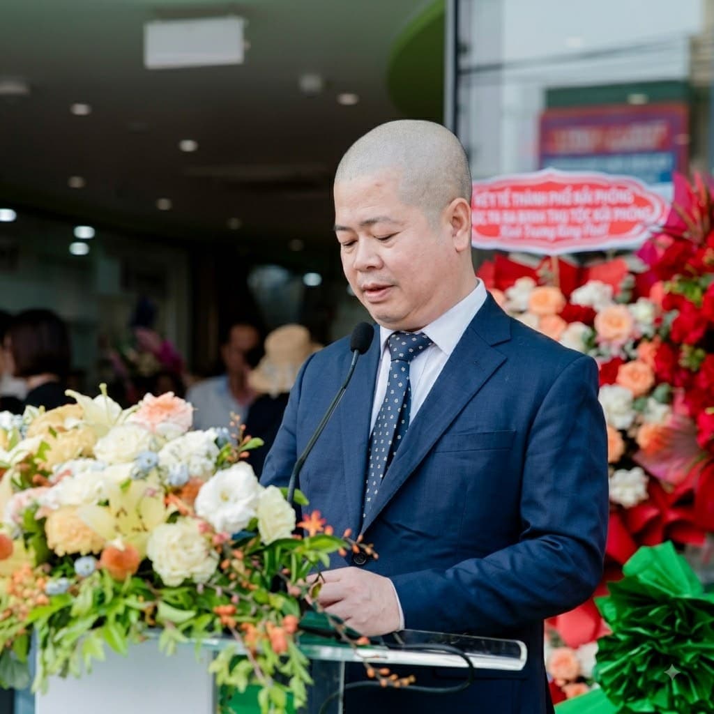 Ông Trần Mạnh Hiển, Tổng giám đốc Hệ thống Y tế Thu Cúc TCI phát biểu tại lễ khai trương