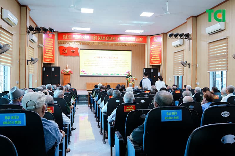 Bà Dương Thị Hằng Nga, Phó chủ tịch UBND phường Lê Thanh Nghị