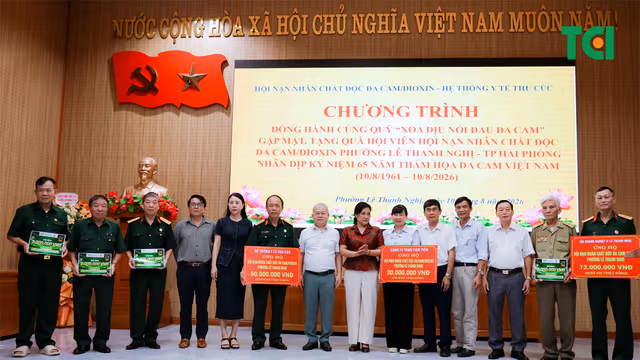TCI Hải Phòng tặng 188 thẻ khám sức khỏe cho Hội Nạn nhân chất độc da cam/dioxin