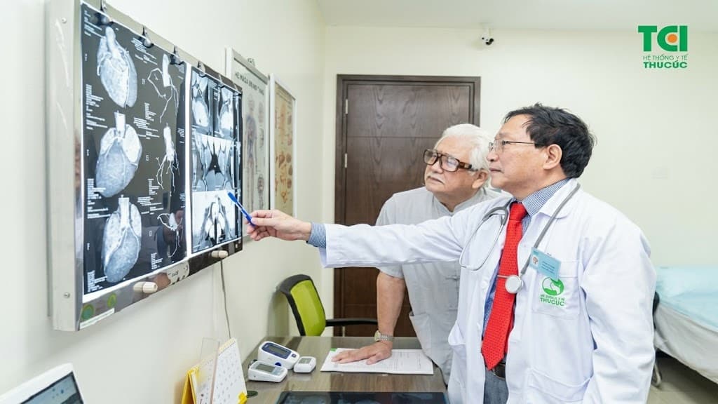 Thăm khám tim mạch định kỳ giúp bảo vệ sức khỏe tim mạch và hạn chế biến chứng.