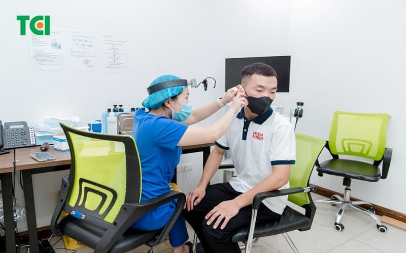 Chuyên môn, cơ sở vật chất và sự thuận tiện khi thăm khám đều cần được cân nhắc khi chọn bác sĩ Tai Mũi Họng.