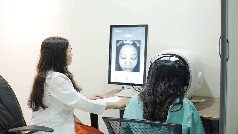 Bác sĩ da liễu uy tín lên phác đồ điều trị cá nhân hoá cho từng người