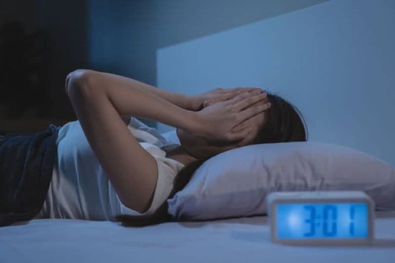 Rối loạn giấc ngủ là biểu hiện khá thường gặp trong giai đoạn tiền mãn kinh và mãn kinh