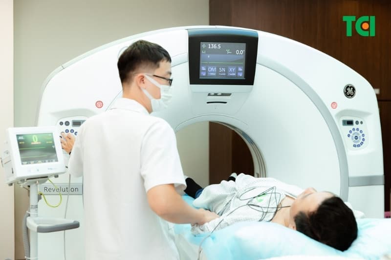 Chụp CT giúp phát hiện nhanh chóng tình trạng xơ cứng hoặc thu hẹp lòng mạch do các mảng bám tích tụ lâu ngày
