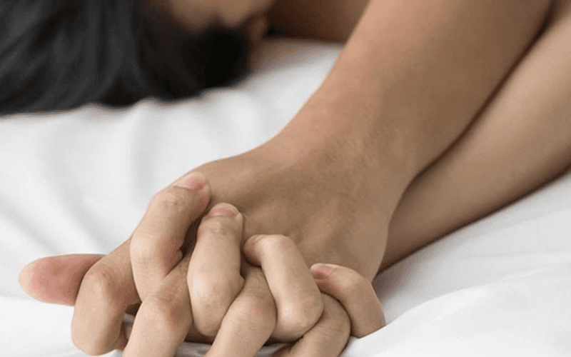 Nên kiêng quan hệ và thủ dâm từ 5 đến 7 ngày trước thăm khám