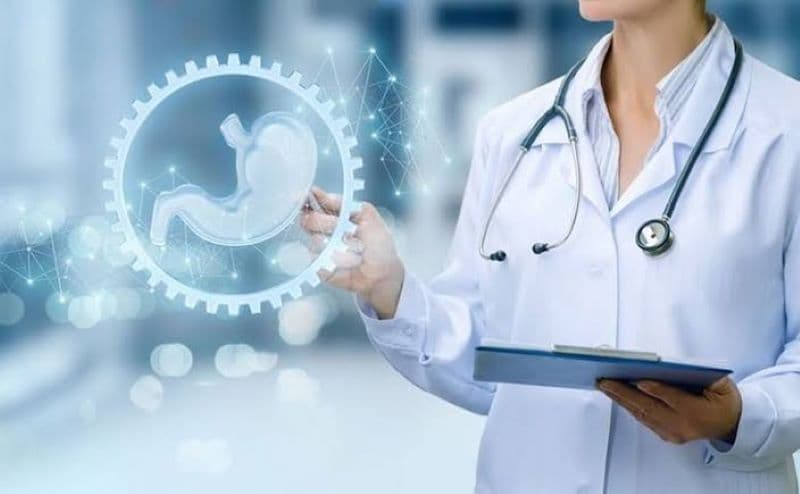 Người bệnh nên đi khám để được bác sĩ đánh giá và cân nhắc nội soi tiêu hóa khi gặp các triệu chứng kéo dài