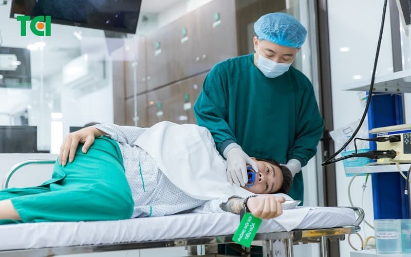 Nội soi dạ dày – tá tràng giúp phát hiện các tổn thương như viêm, loét, polyp