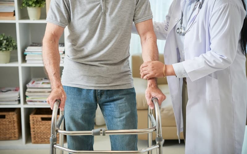 Trước khi lựa chọn, người bệnh nên tìm hiểu kỹ từ đội ngũ bác sĩ, kỹ thuật điều trị đến quy trình thăm khám và theo dõi