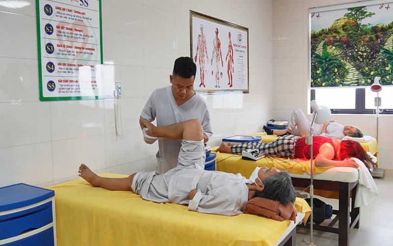 Khám và điều trị Y học cổ truyền – phục hồi chức năng trong các trường hợp đau mỏi, hạn chế vận động