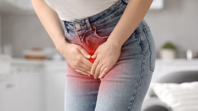 Sa tử cung: Dấu hiệu nhận biết, mức độ nguy hiểm và cách xử lý