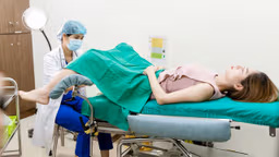 Xoắn polyp cổ tử cung có nguy hiểm không và những lưu ý an toàn