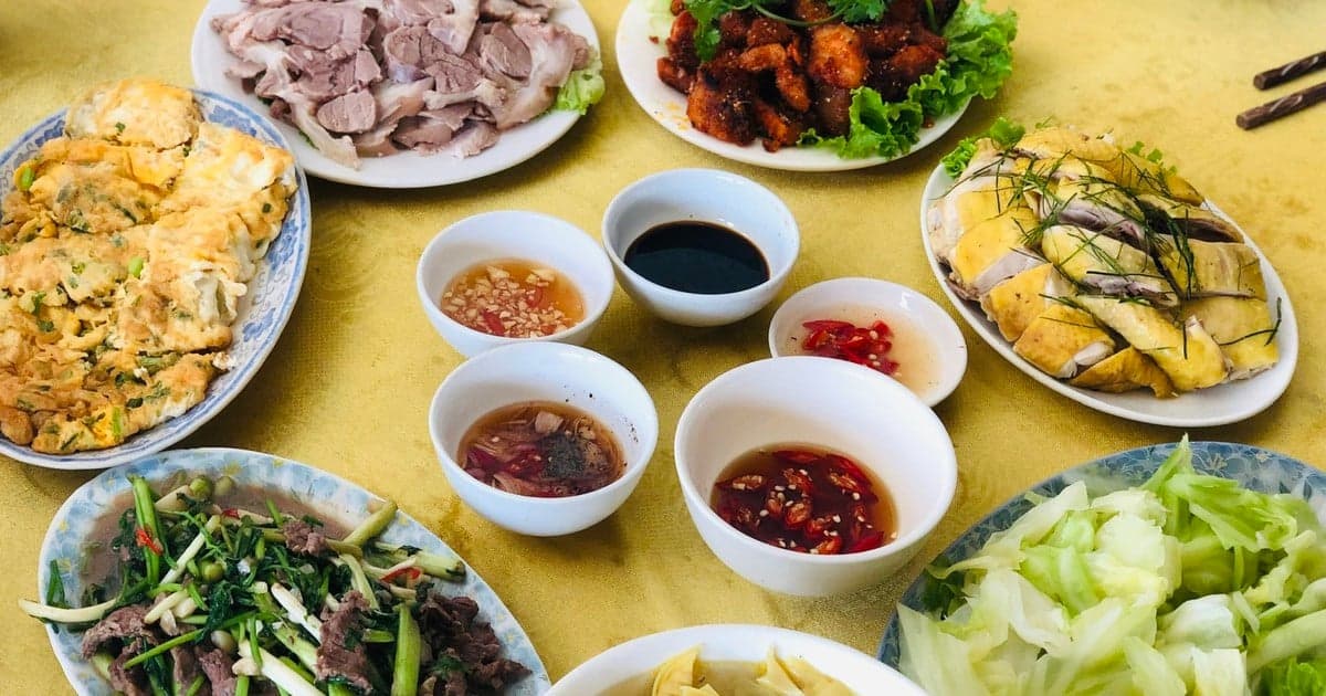 Theo dõi huyết áp thường xuyên giúp đánh giá hiệu quả điều trị và điều chỉnh thuốc phù hợp.