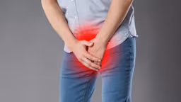 Chấn thương tinh hoàn có sao không, dấu hiệu và cách điều trị thế nào?