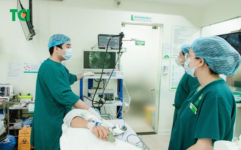 Sự khác biệt giữa nội soi dạ dày và nội soi đại tràng