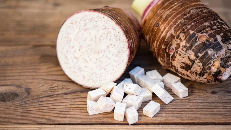 Chất xơ trong khoai môn góp phần đa dạng nguồn chất xơ trong khẩu phần ăn của phụ nữ mang thai.