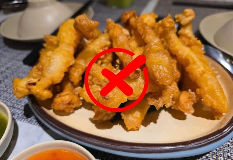 Hạn chế các món chiên nhiều dầu mỡ, nhiều gia vị hoặc hải sản chế biến sẵn