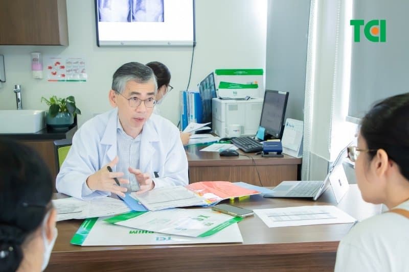 Người bệnh cần kết hợp chế độ ăn uống đa dạng cùng phác đồ y khoa của bác sĩ điều trị