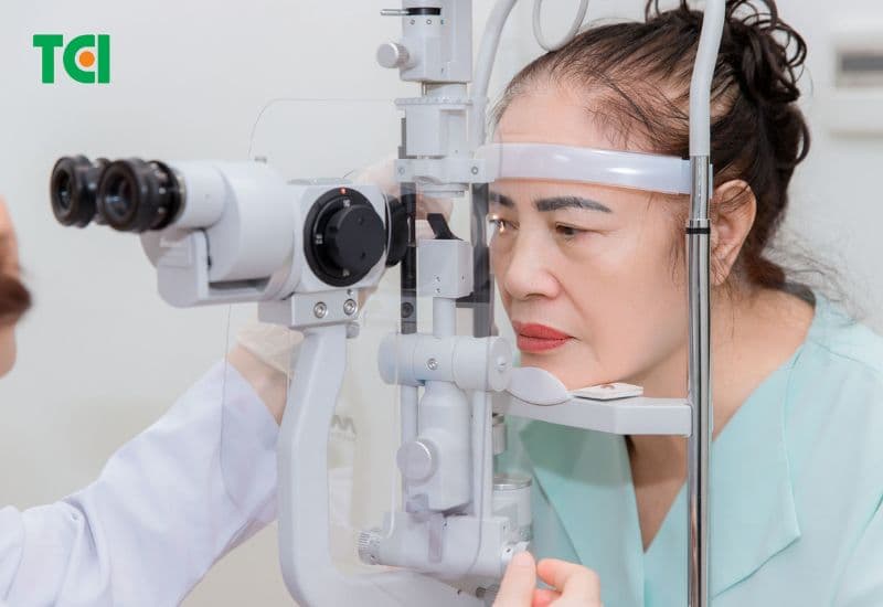 làm sao để hết đỏ mắt nhanh nhất