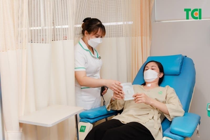 Sau thủ thuật, người bệnh thường được theo dõi trong thời gian ngắn để kiểm tra tình trạng vùng cổ