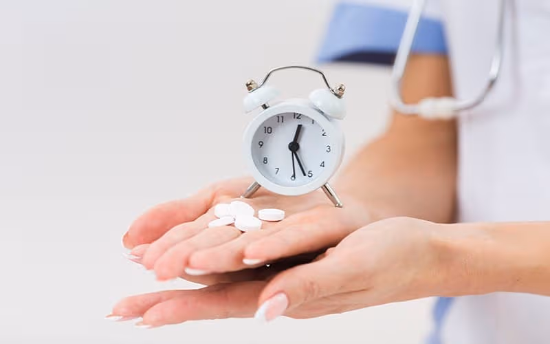 Uống PEP trễ 1 tiếng sau phơi nhiễm thường không đáng lo nếu vẫn trong thời gian khuyến cáo