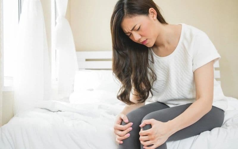 Sau khi cắt polyp cổ tử cung thường gặp là khoảng 2–4 tuần để mô hồi phục hoàn toàn, dù một số người có thể bắt đầu lành thương từ ngày thứ 7–10