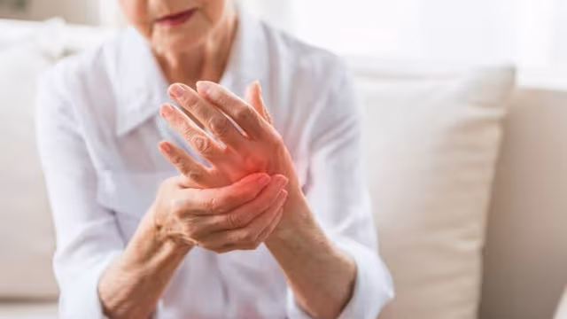Dấu hiệu viêm khớp dạng thấp là gì? Phòng ngừa như thế nào?