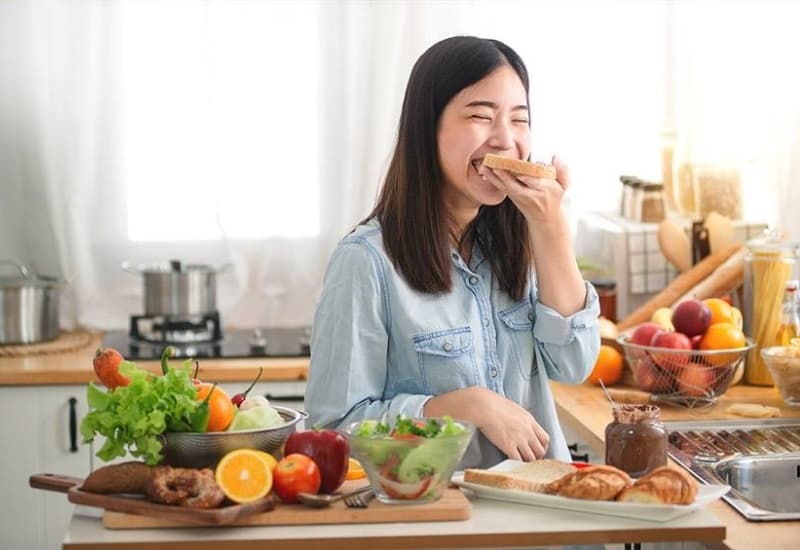 Thay đổi ăn uống và sinh hoạt giúp kiểm soát trĩ