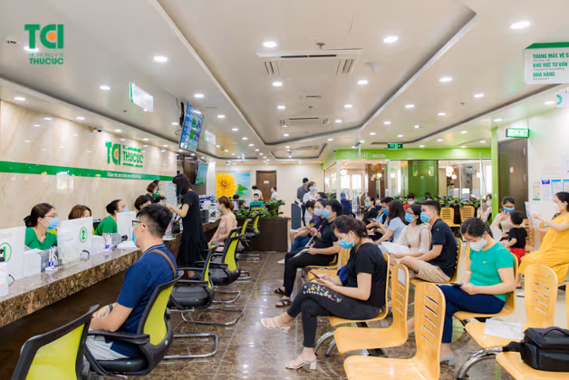 Dịch vụ chăm sóc chu đáo, không gian rộng rãi mang lại sự thoải mái tối đa khi thăm khám