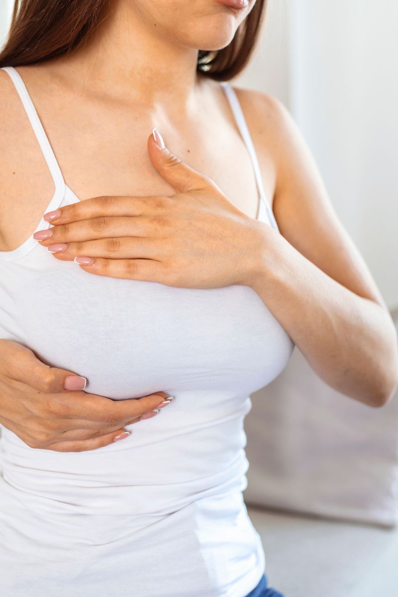 Minh họa đầy hơi táo bón