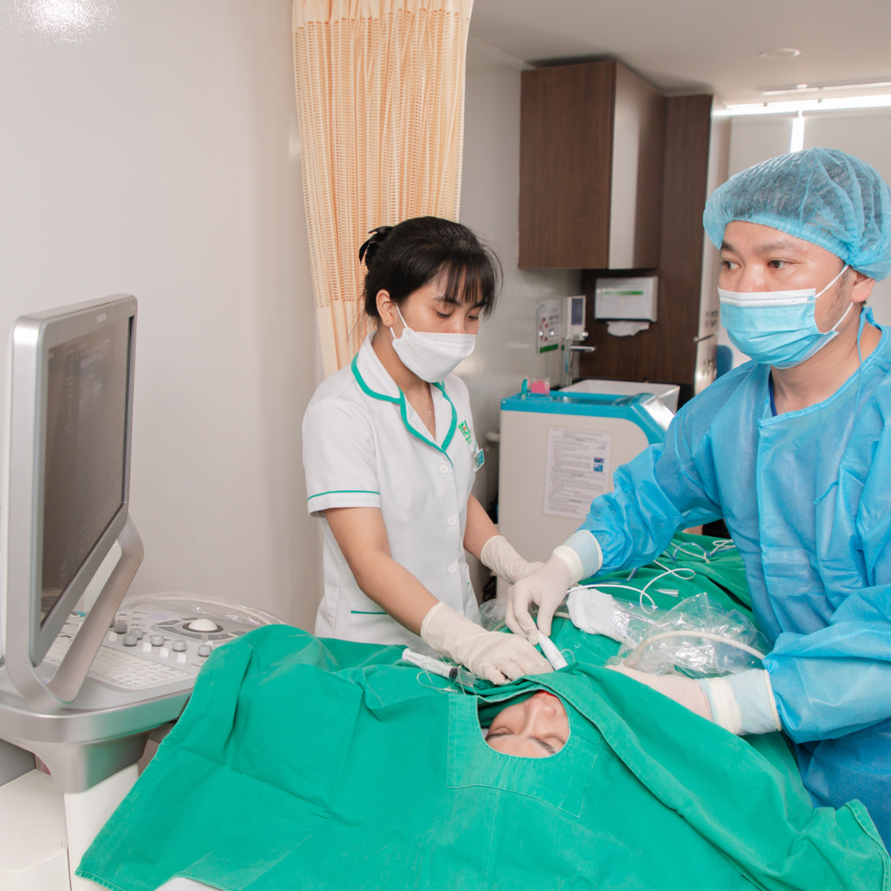 Chuyên gia đào tạo tại Nhật thực hiện