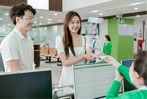 Có cần mang theo giấy tờ gì khi đi khám không?