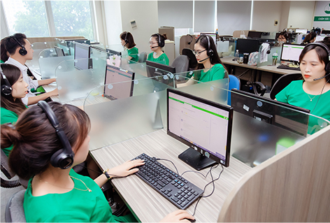 Khách hàng có thể đặt lịch khám qua đâu?