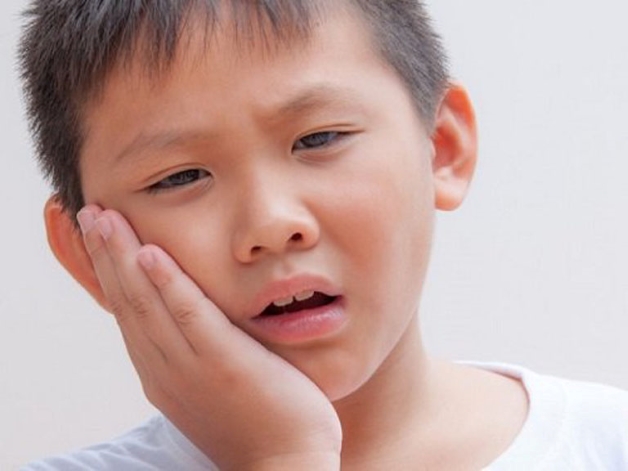 cách chữa sâu răng ở trẻ