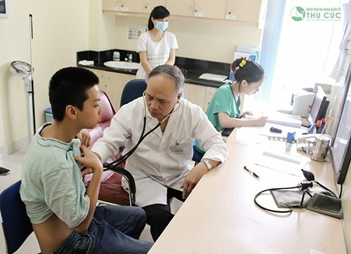 Nên đi khám bác sỹ chuyên khoa để được chẩn đoán chính xác và có những lời khuyên, phương pháp điều trị thích hợp nhất,