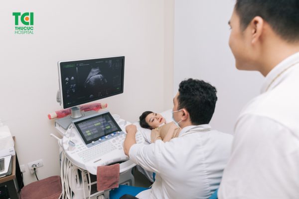 Phòng bệnh tim cho trẻ cần được quan tâm từ trước và trong quá trình mang thai