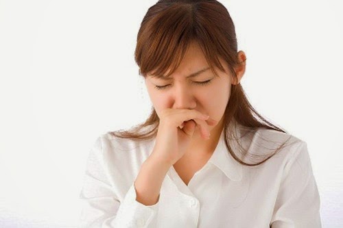 Viêm phổi khiến người bệnh mệt mỏi với các triệu chứng như khó thở