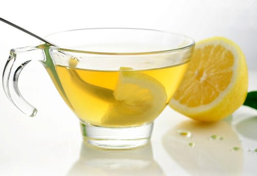 Ngoài ra có thể áp dụng một vài mẹo nhỏ chữa khó tiêu sau khi ăn như uống trà gừng, nước chanh ấm