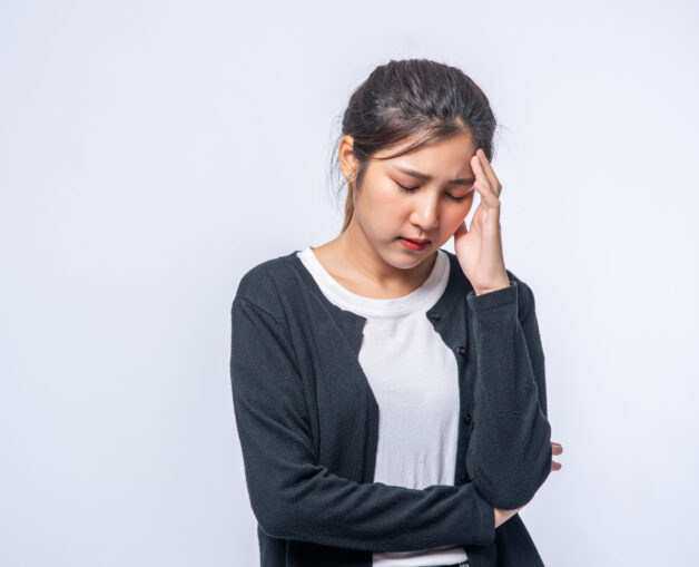 Phụ nữ mắc chứng đau đầu migraine cao hơn nam giới.