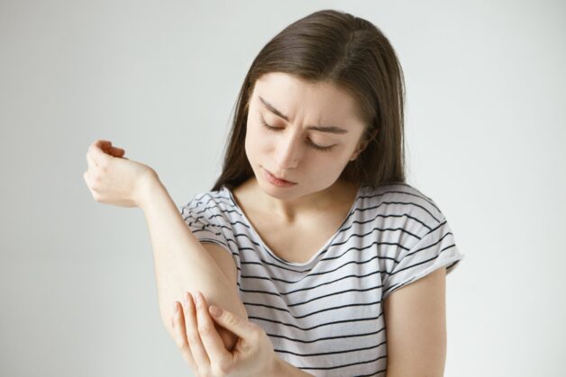 Đau nhức do thoát vị đĩa đệm