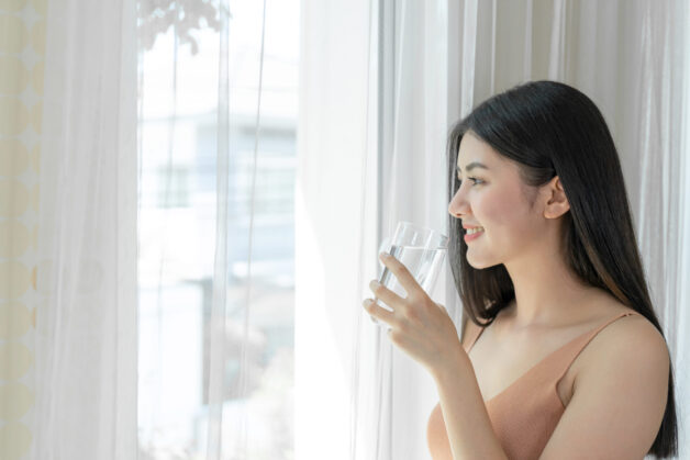Cách chữa huyết áp thấp bằng uống nhiều nước