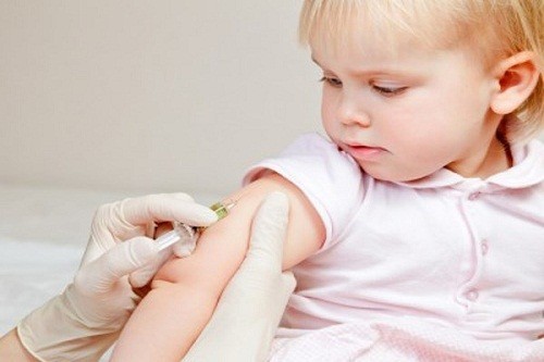 Bệnh quai bị có thể phòng ngừa bằng cách tiêm vắc xin phòng ngừa ngay từ khi trẻ còn nhỏ