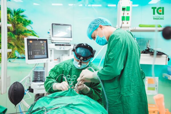 Phẫu thuật là một trong những cách chữa bệnh viêm amidan hiệu quả được áp dụng hiện nay