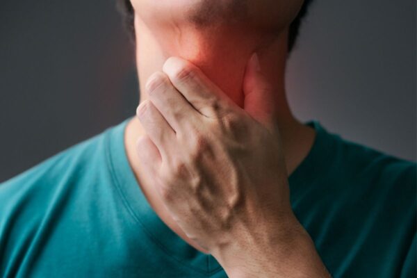 Viêm amidan có thể dẫn tới nhiều biến chứng nguy hiểm nếu không điều trị kịp thời