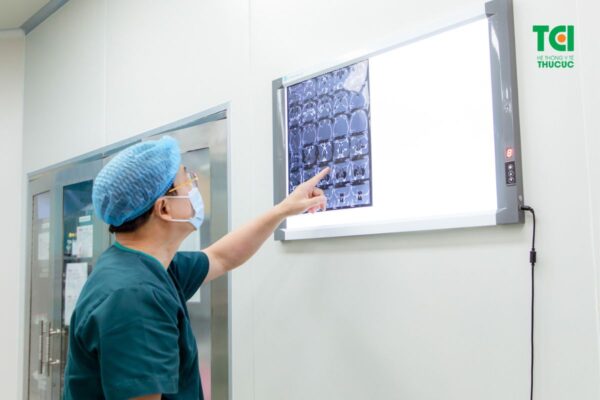Phẫu thuật mổ xoang áp dụng đối với trường hợp người bệnh viêm nhiễm nặng