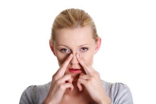 Viêm xoang mũi là tình trạng niêm mạc mũi bị viêm, bị tổn thương nên không thực hiện được chức năng của mình