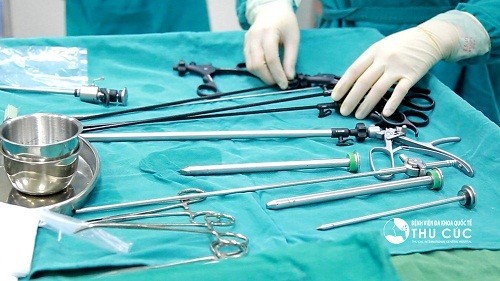 Toàn bộ quá trình phẫu thuật tại bệnh viện Thu Cúc đều được thực hiện trong hệ thống phòng mổ vô khuẩn một chiều tân tiến, đảm bảo an toàn, hạn chế tối đa các biến chứng.
