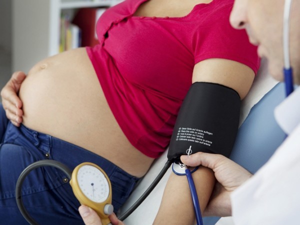 Huyết áp thấp khi mang thai có nguy hiểm không là quan tâm của rất nhiều người.