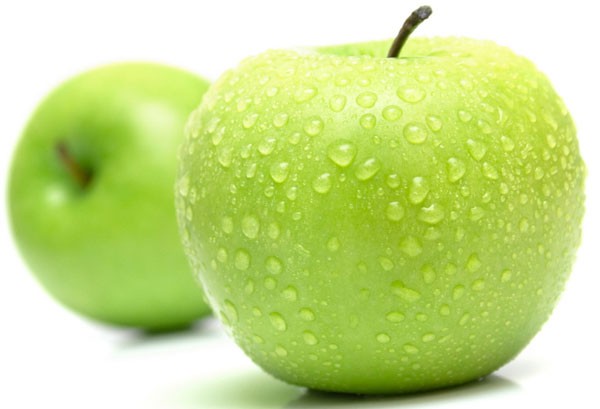 Táo chứa chất xơ không hòa tan, chống táo bón và cả chất xơ hòa tan, có thể giúp giảm cholesterol. Thai phụ nên thường xuyên ăn táo.