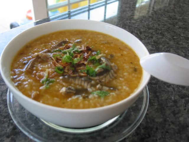Cháo lươn là món ăn rất tốt cho trẻ suy dinh dưỡng, còi xương.