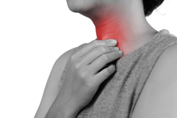 Nếu điều trị chậm trễ hoặc sai cách, viêm amidan có thể dẫn tới biến chứng nguy hiểm